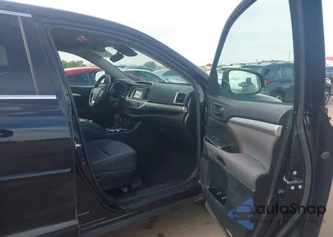 2017 Toyota Highlander Le/Le Plus z USA, uszkodzony, nr VIN 5TDBZRFH4HS460545